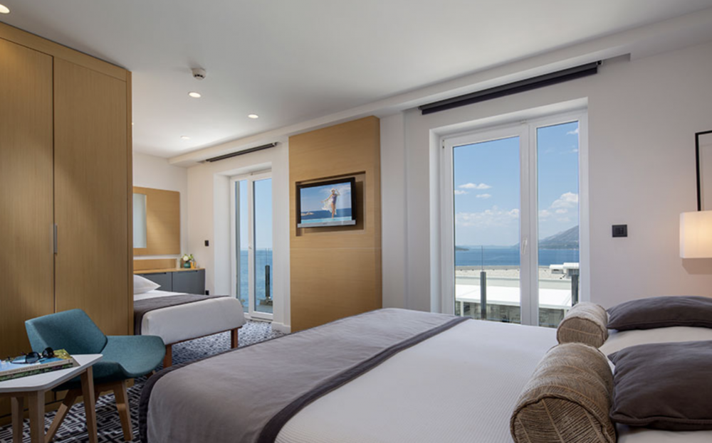 PREMIUM SEA VIEW ROOM, Hotel Neptun 4*