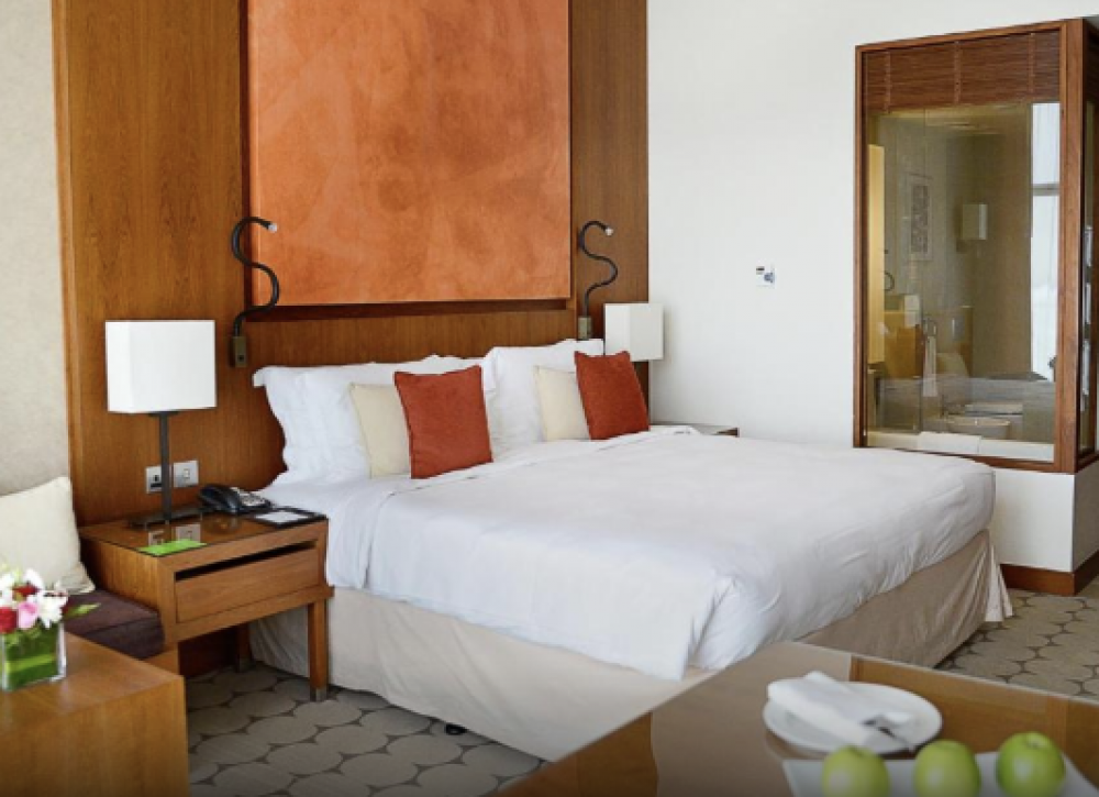 Standard Room (Classic), Yas Island Rotana 4*