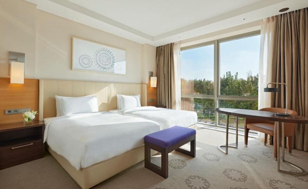 Deluxe Terrace, Hyatt Regency Tashkent 5*