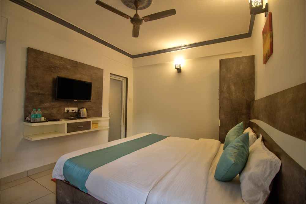 Deluxe Room with Balcony SSV/SV, Oceano Beach Resort 3*