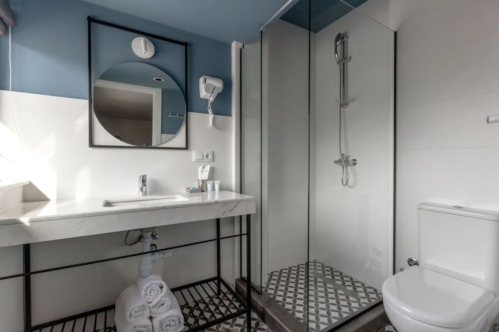 Standard Double / Twin Room, Vera Hills 4*