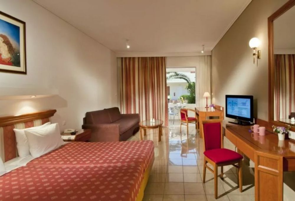 Family Junior Suite, Kipriotis Village Resort 4*