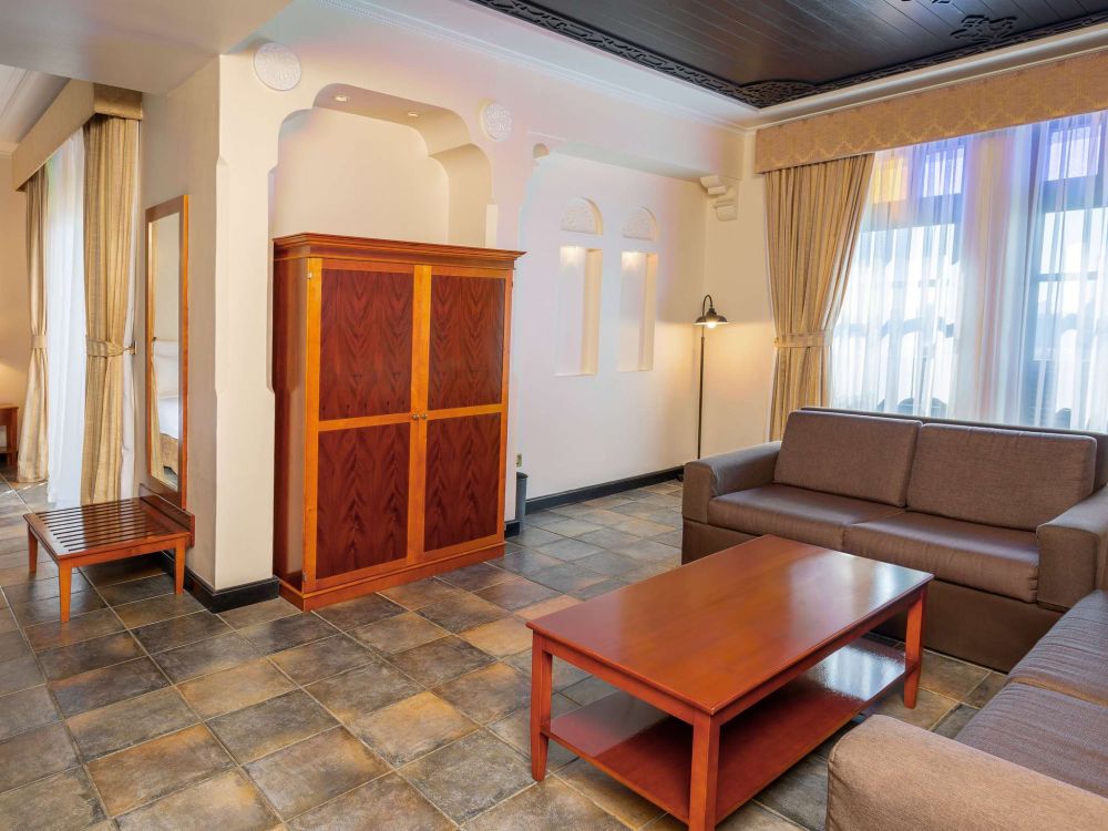 One Bed Room Suite with Balcony Beach View/ Sea View, Novotel Al Dana Resort 4*