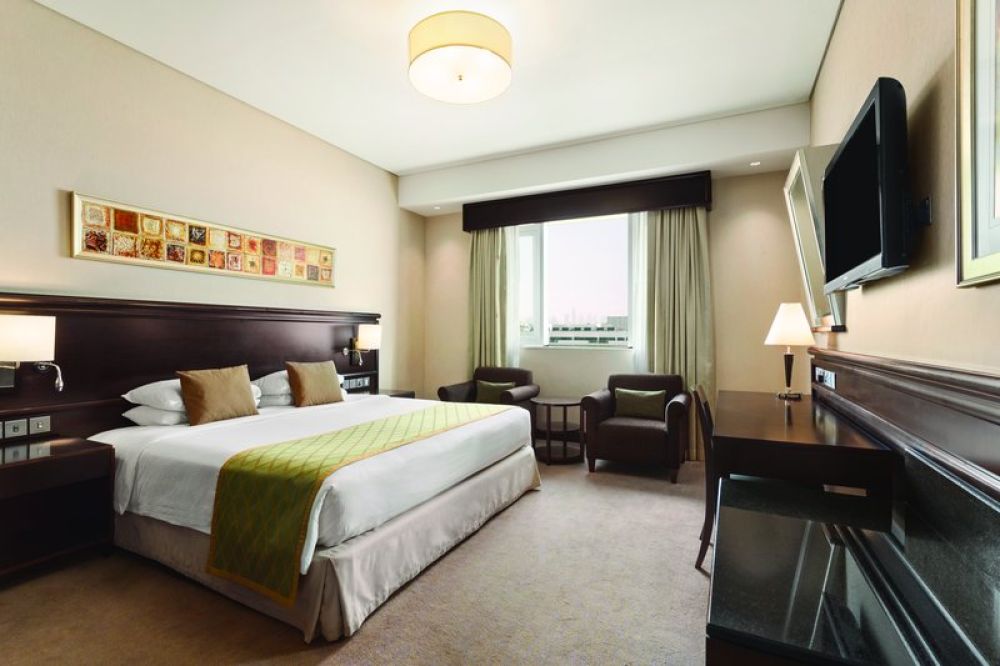 Deluxe room, Crowne Plaza Dubai Jumeirah (ex. Ramada By Wyndham Jumeirah Hotel) 5*