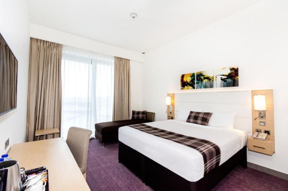 Standard Room, Premier Inn Dubai Dragon Mart 3*