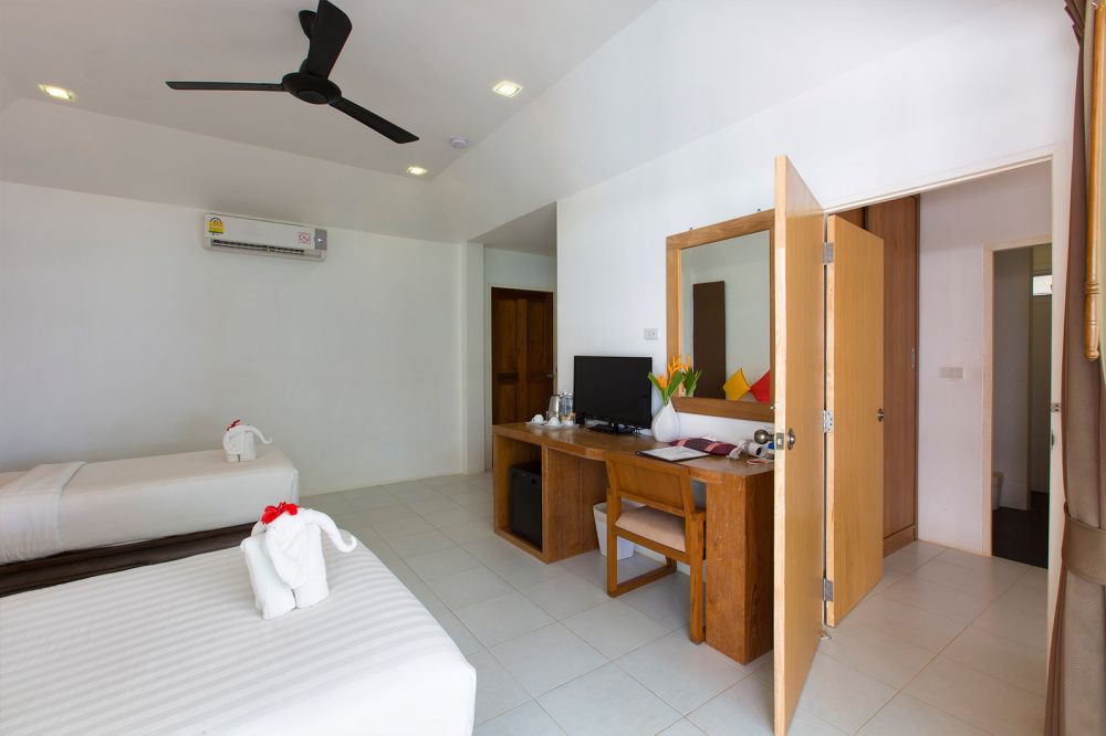 Superior Garden Room, Phi Phi Bayview Premier 3*