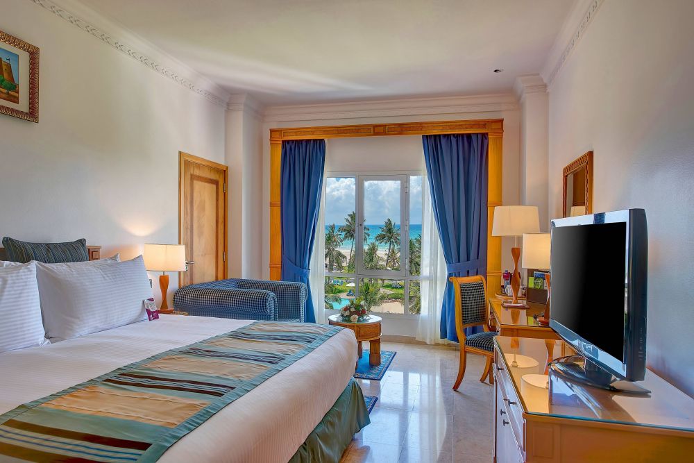 Standard Garden View/ Sea View, Crowne Plaza Resort Salalah 5*