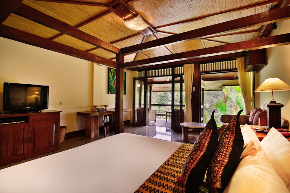 Deluxe/ Legong Suite, Bali Spirit Hotel and Spa 4*