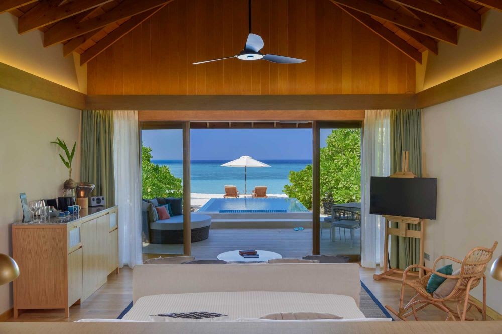 Beach Villa with Pool, Emerald Faarufushi Resort & SPA 5*