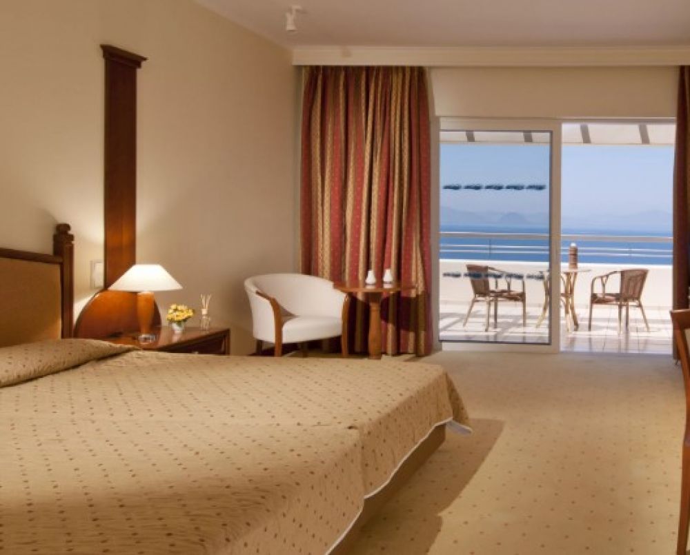 Standard, Kipriotis Panorama Hotel & Suites 5*