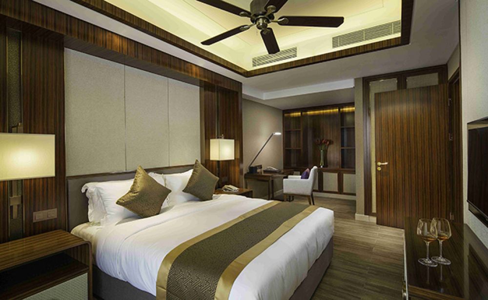 Super Seaview Two-Bedroom Suite, Jinghai Hotel & Resort 5*