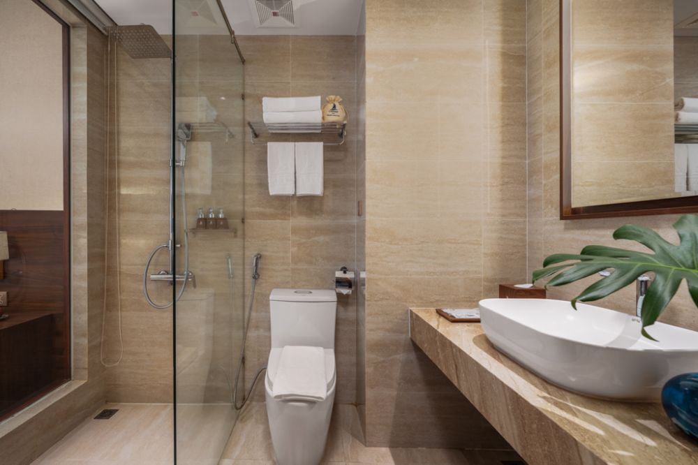 Classic King, Canvas Danang Beach Hotel 4*