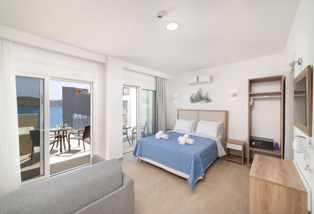 Junior Suite Sea View Outdoor Jacuzzi, Naiades Village Elounda 3*