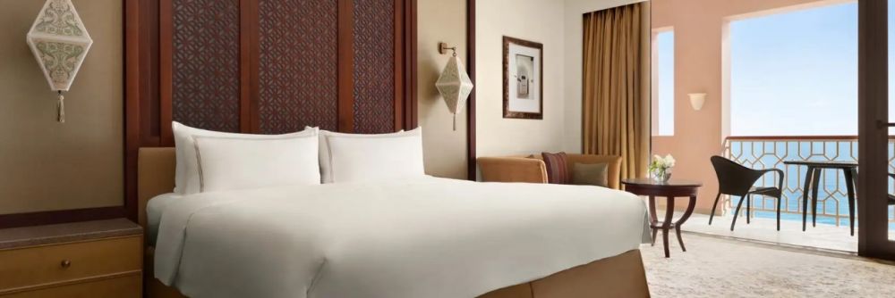 Al Husn Panoramic Sea View Room, Shangri-La Al Husn Resort-Only Adult 5*