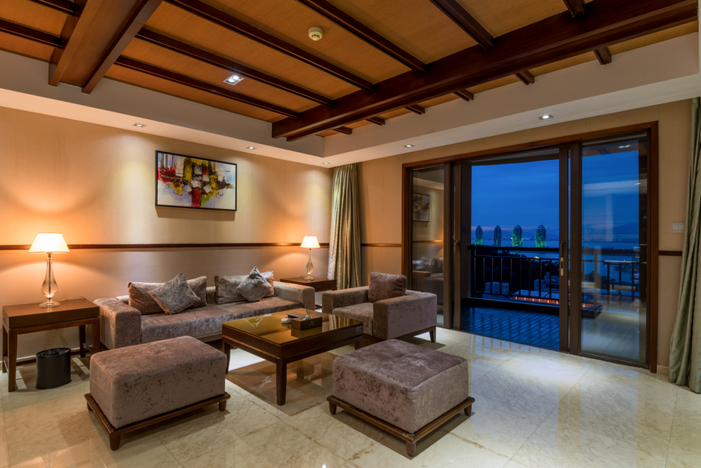 Bright 1-bedroom suite with sea view, Grand Metropark Bay Hotel Sanya 5*