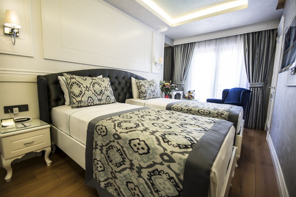 Connection Triple Room, Antusa Palace Hotel & SPA 4*