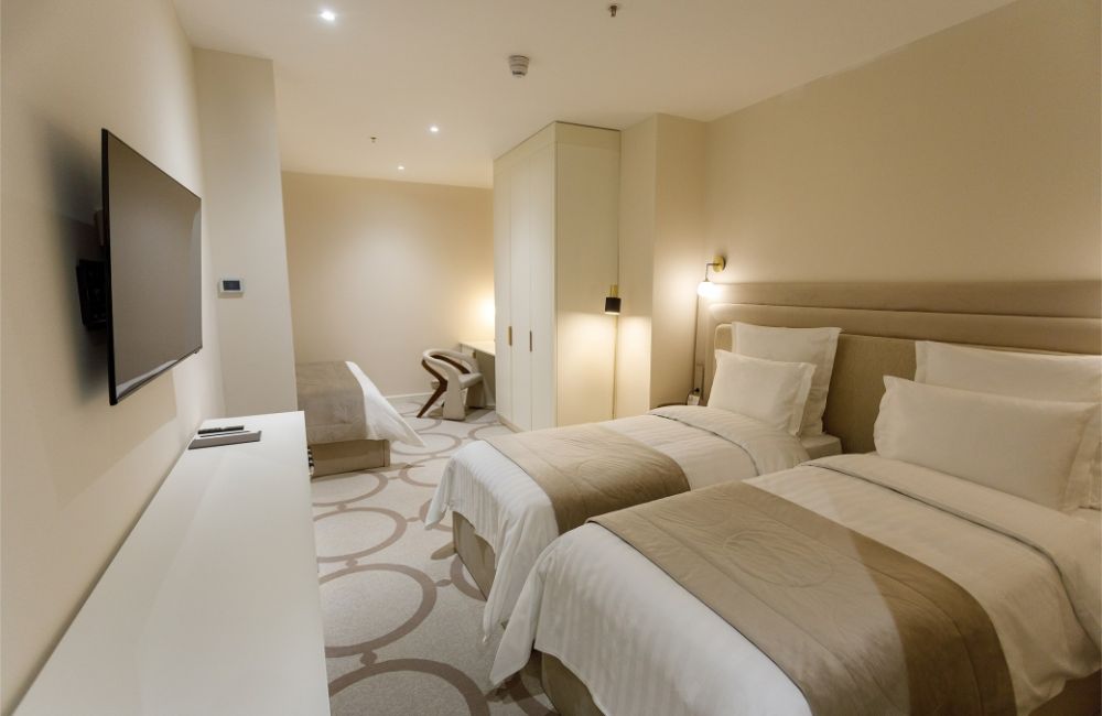 Economy Quadruple, Ambassadori Tbilisi 5*