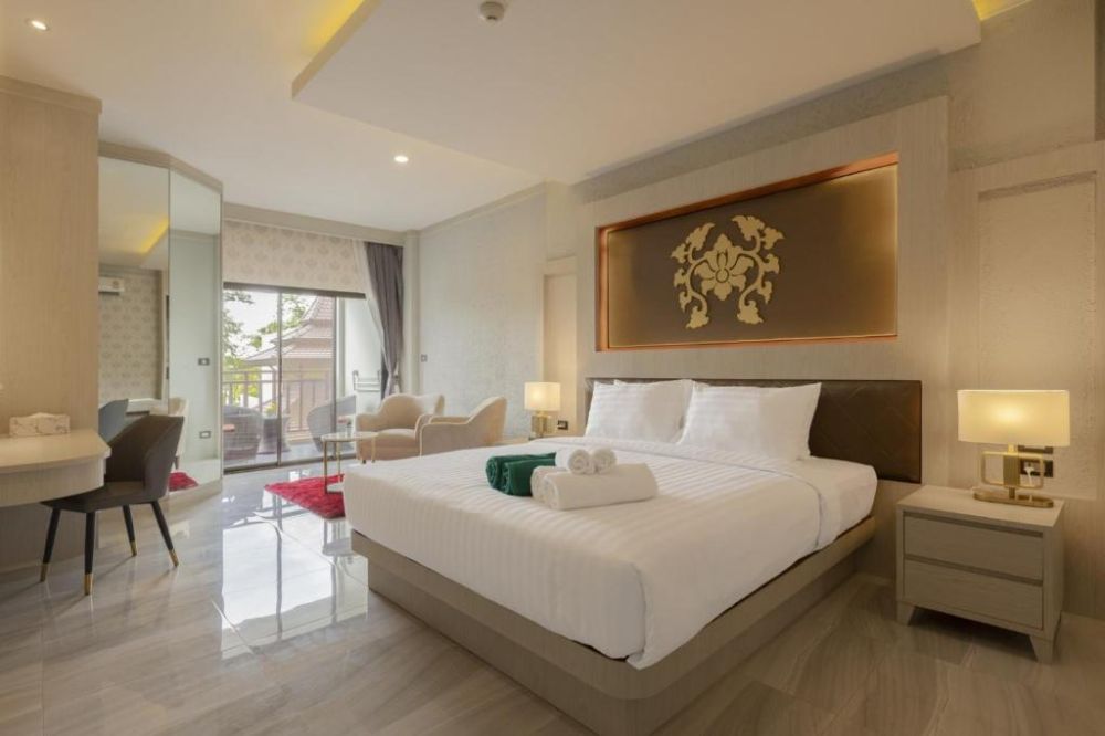 One Bedroom Premium Suite, Quality Resort and SPA Patong Beach Phuket 4*