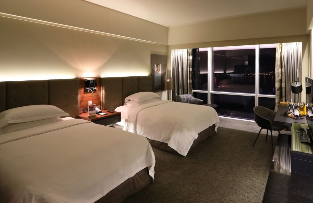 Grand Room, The Art Hotel & Resort 5*