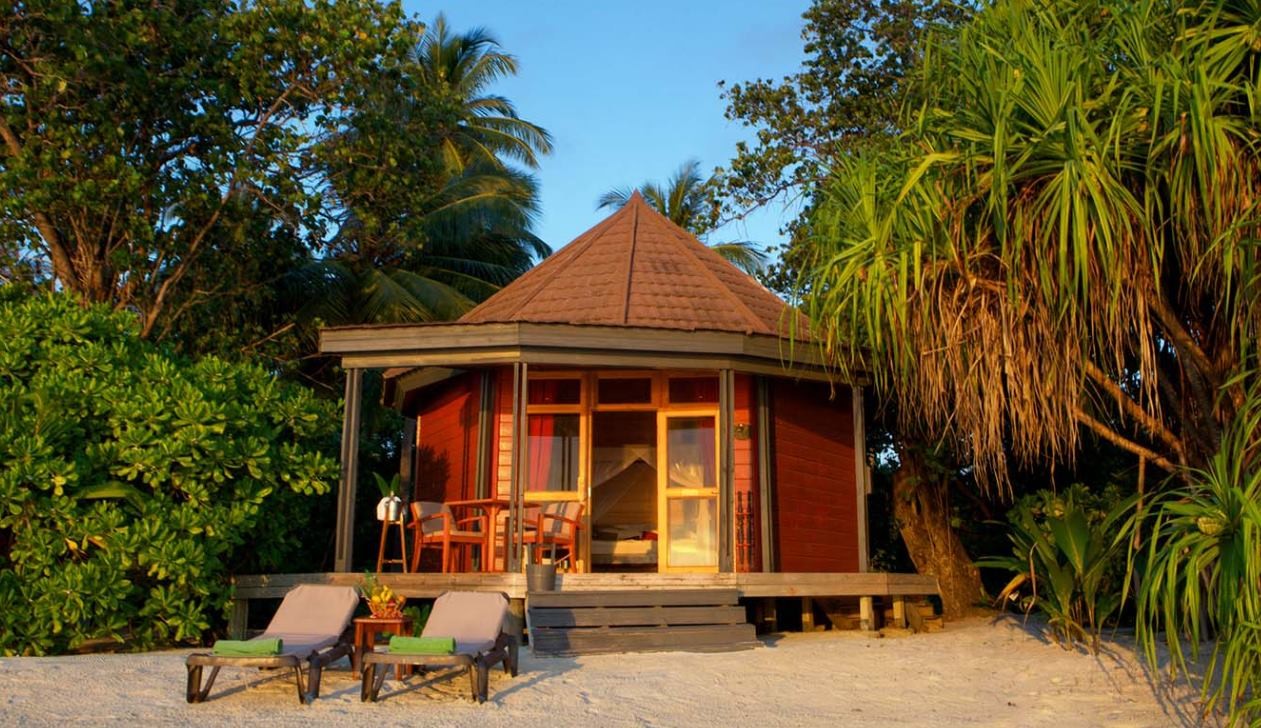 Beach Villa, Komandoo Island Resort 4*