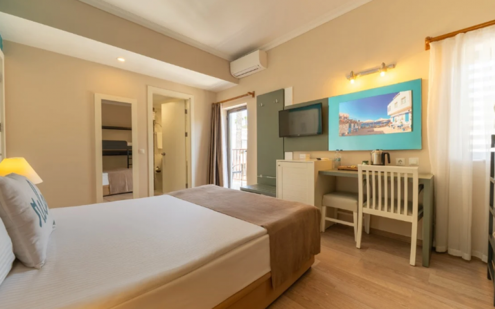 Standard Room With Bunkbed, Green Bay (ex. Crystal Green Bay) 5*