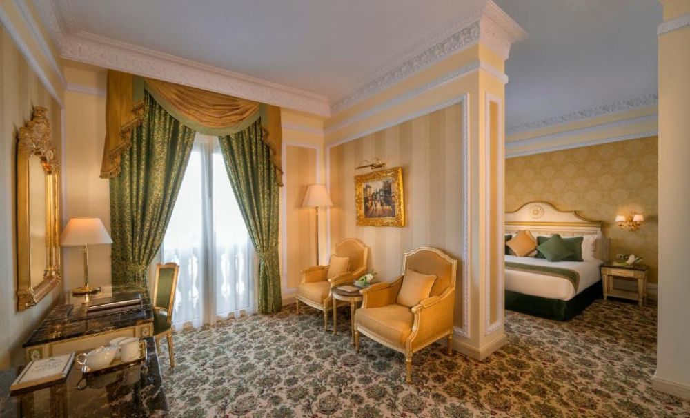 Family/ Boutique Suite, Royal Rose Abu Dhabi a Curio Collection by Hilton (ex.Royal Rose Abu Dhabi) 5*