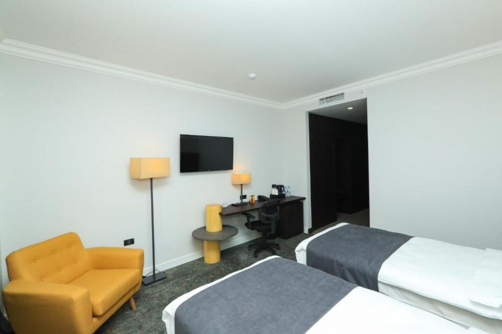 Business, Pine Astoria Tbilisi 5*