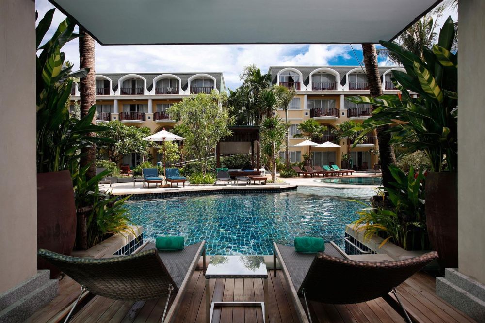 Sunset Deluxe Pool Access | Sunset Wing, Phuket Graceland Resort & Spa 4*