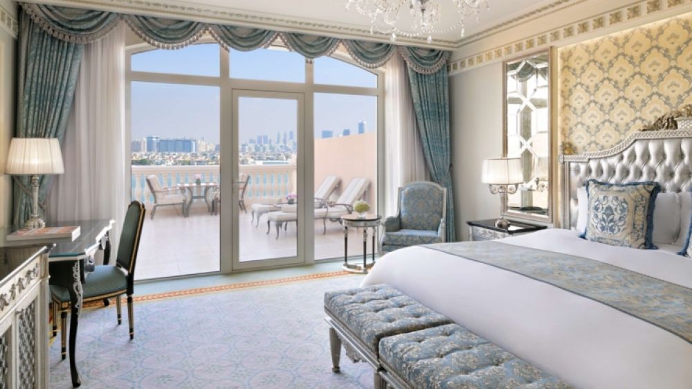 Raffles Club Palm, Raffles The Palm Dubai 5*