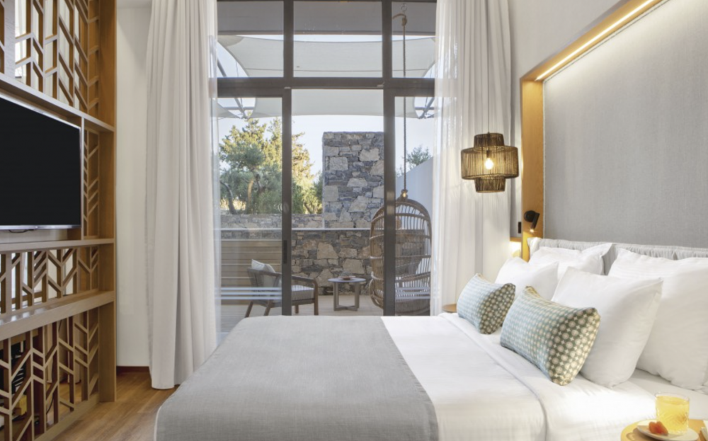 Deluxe Junior Suite - Indoor Jacuzzi & Private Pool, Wyndham Grand Crete Mirabello Bay 5*