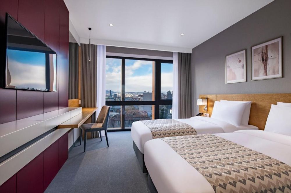 Superior twin, Clocks 4*