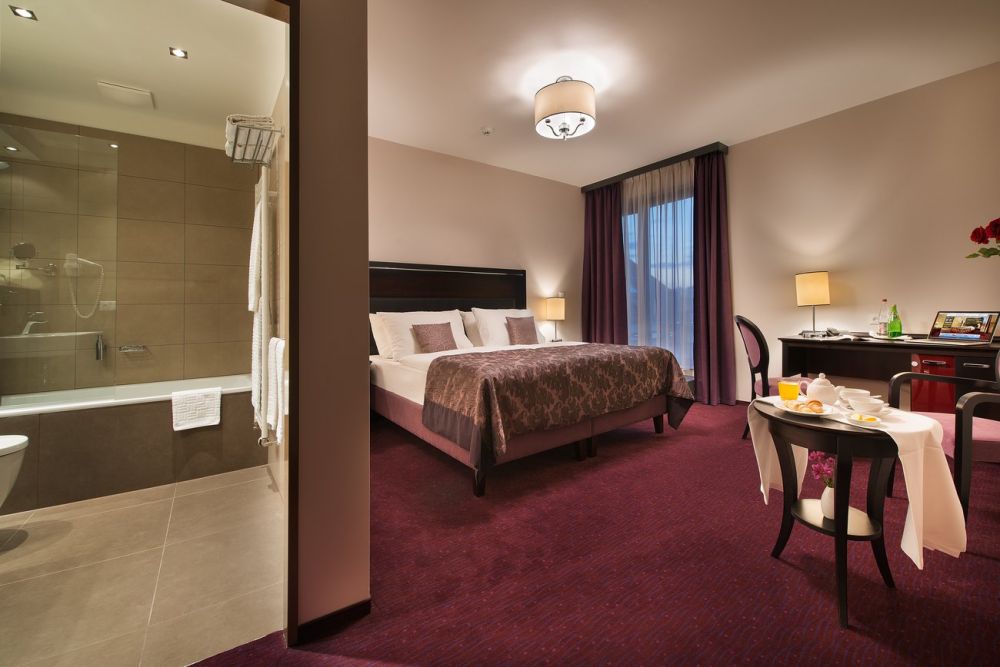 Standard, Embassy Prague 4*