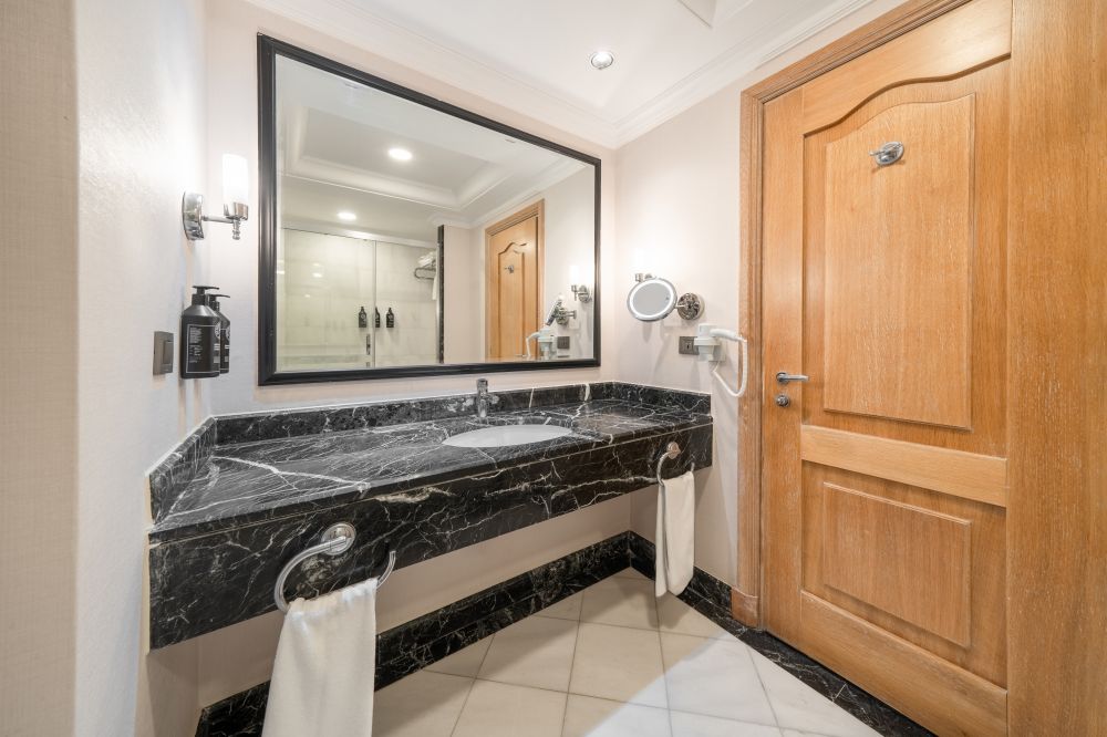 Main Building Junior Suite Land View/ Side Sea View, The Norm Oriental (Ex.The Norm Kemer) 5*