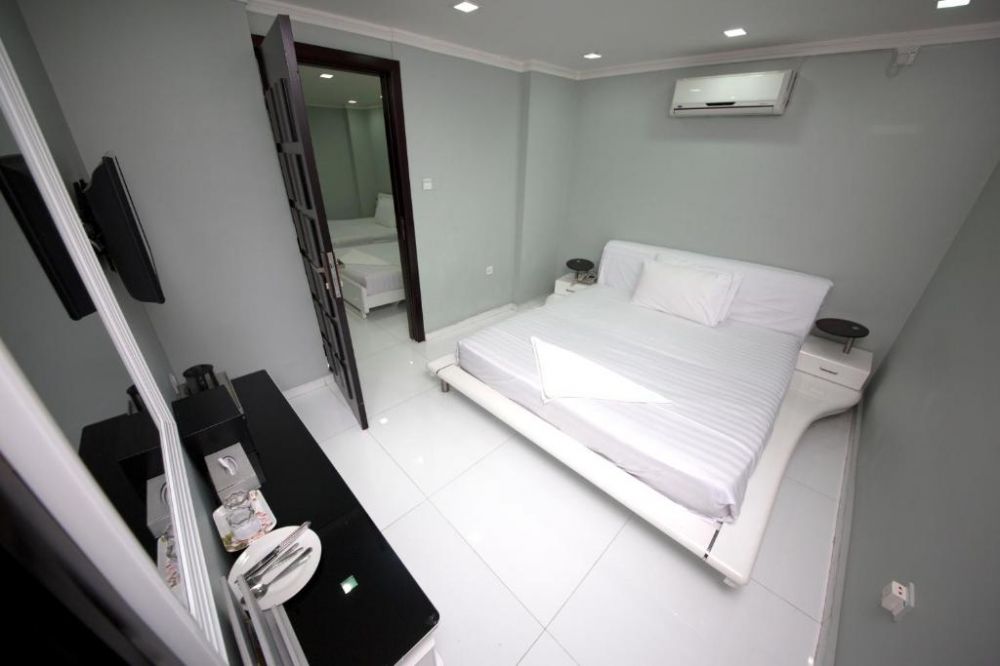 Standard, White Fort Hotel Dubai 1*