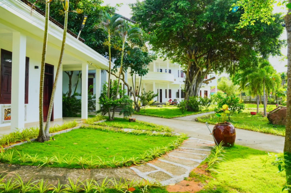 Deluxe Pool Room, YNG Luxor Phu Quoc Resort 3*