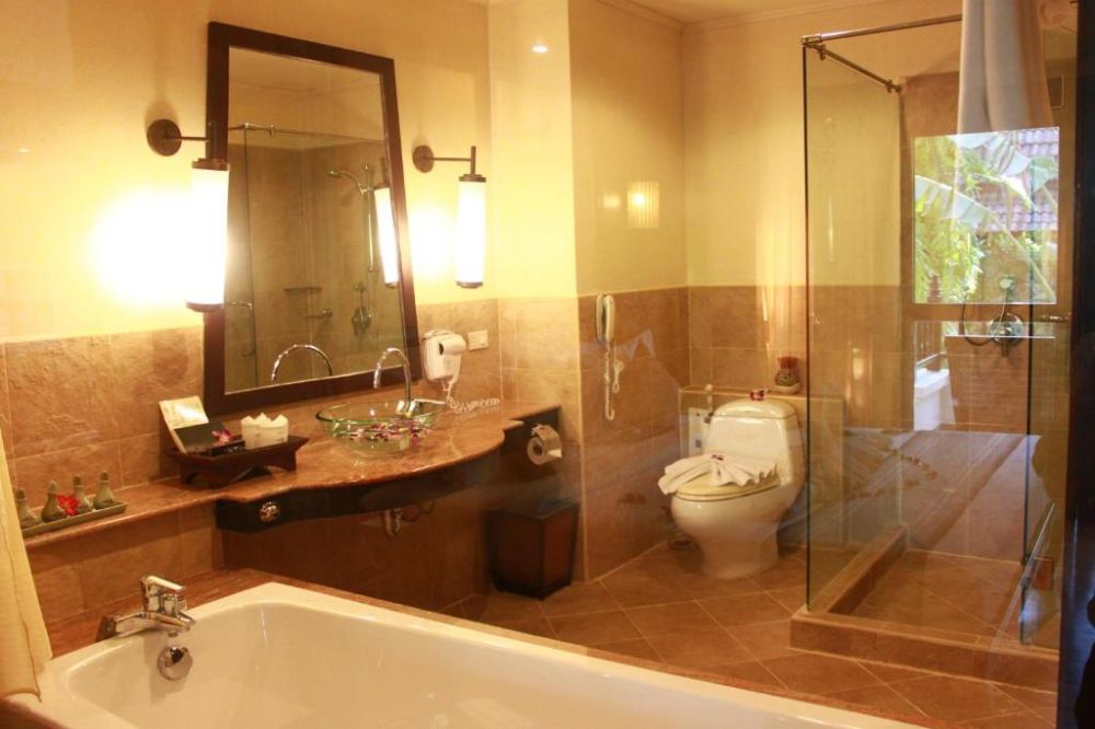 Deluxe Royal Wing, Mukdara Beach Villa & SPA 4*