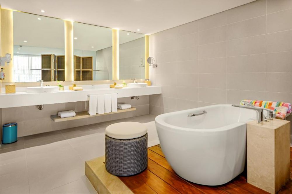 Xtra SOL Suite, Sol by Melia Phu Quoc 5*