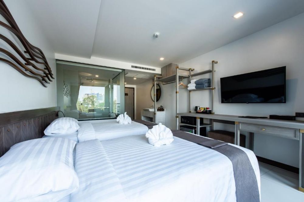 Superior City View, Blackwoods Hotel Pattaya 5*