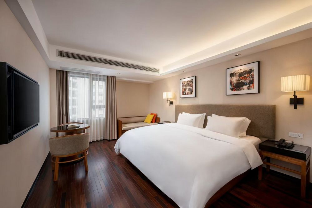 Four Seasons Urban Housing, SSAW Boutique Hotel 4*