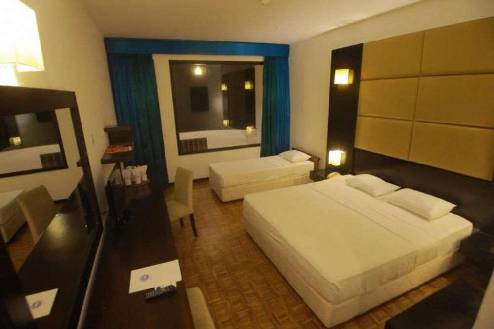 Deluxe Triple Room with Sea View, Peacock Beach Resort & SPA 4*