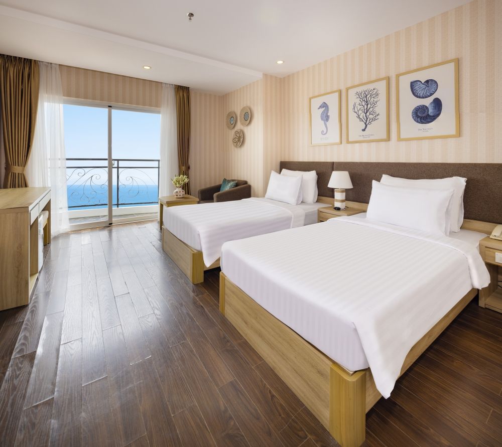 Deluxe Sea View with Balcony, DB Hotel Nha Trang 3+