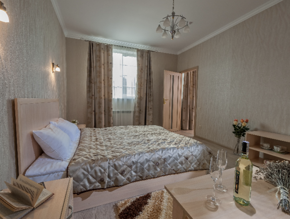 Terrace suite, Богдан 3*