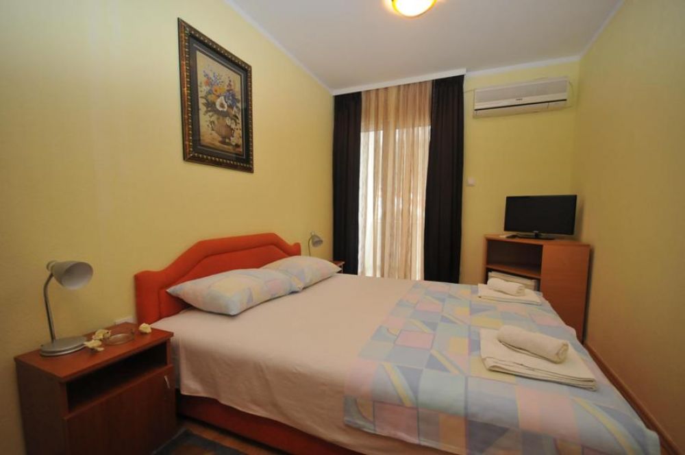 DBL 6th floor, Jovana Guest House 3*