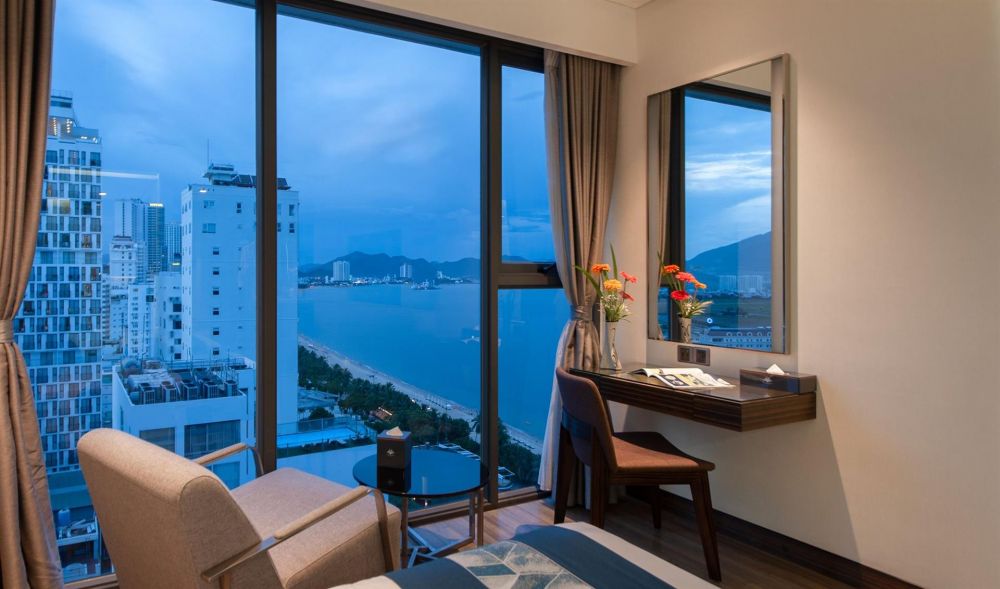 Grand Deluxe Partial Sea View, Queen Ann Nha Trang Hotel 5*