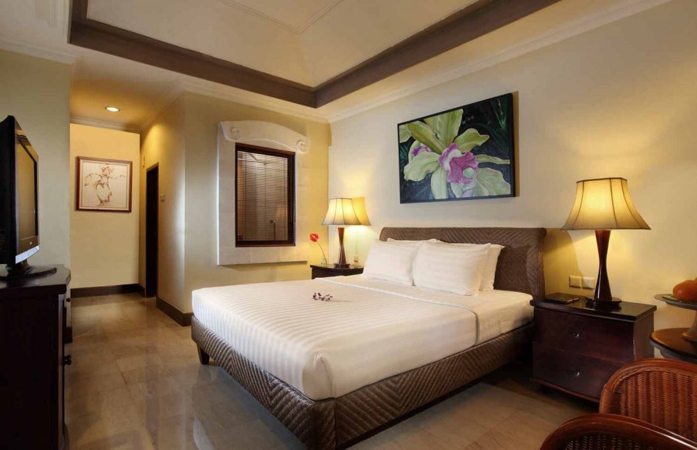 Superior, Puri Santrian 4*