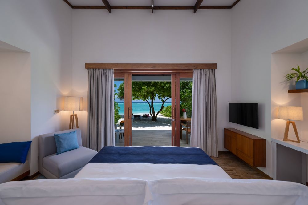 Sunset Beach Villa, Ifuru Island Maldives 5*