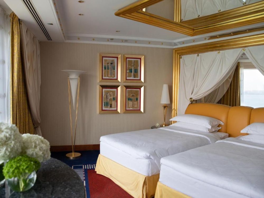 Deluxe Marina Suite, Burj Al Arab 5*