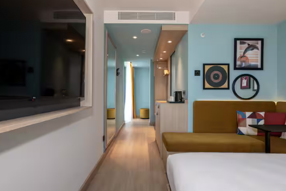 Queen Room, Hampton By Hilton Batumi Center 4*