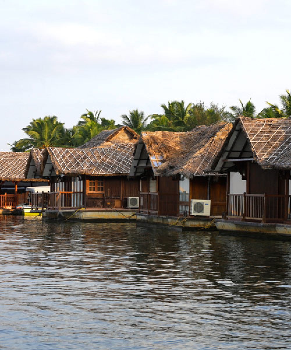 Floating Cottage Non A/C Floating Cottage A/C, Poovar Island Resort 4*