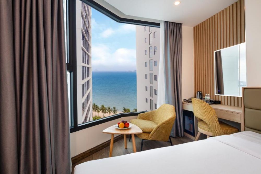 Deluxe City View/Sea View, Lucky Sun Hotel 4*